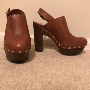 Gianni Bini platform clog